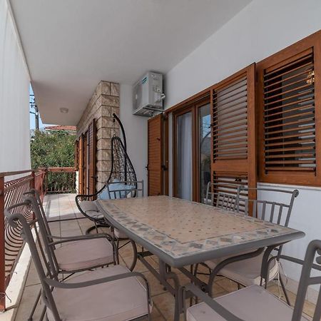 Oleandar Apartment Trogir Exterior photo