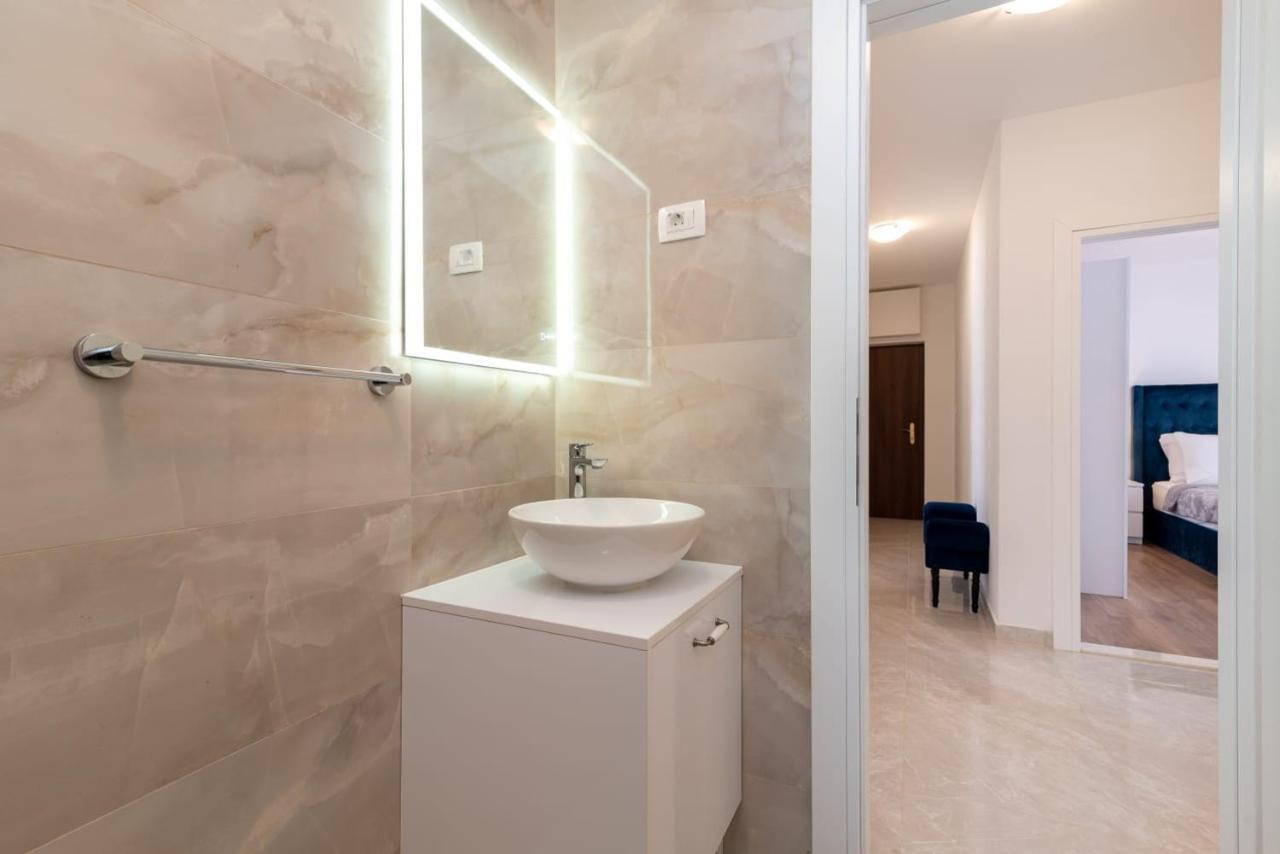 Oleandar Apartment Trogir Exterior photo
